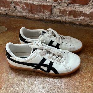 Onitsuka Tiger by Asics White and Black Canvas logo Sneakers